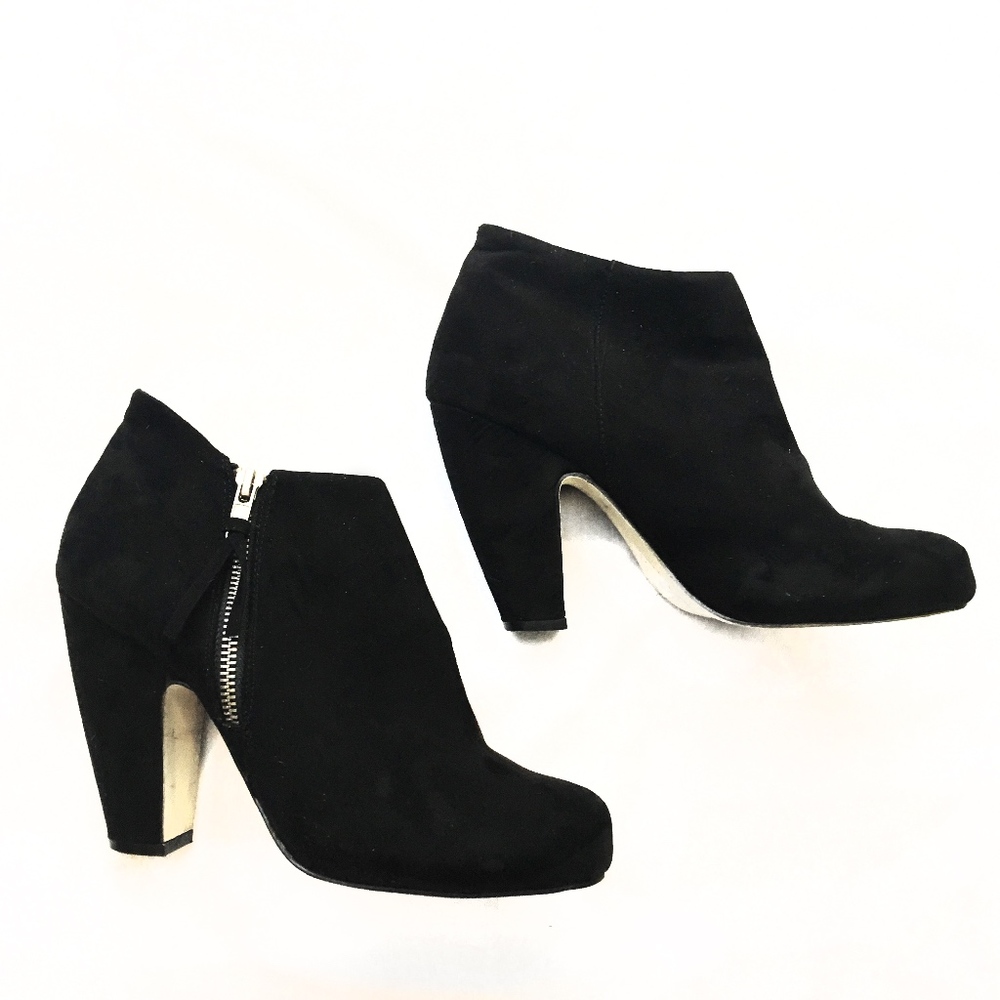 Madden Girl "Lopezzz" Booties Size 9.5